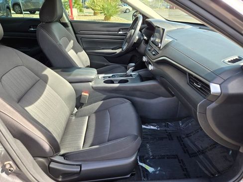 Used 2019 Nissan Altima 2.5 SV FWD image 18