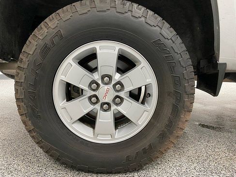 Used 2017 GMC Canyon 2WD Crew Cab w/ Convenience Package image 21