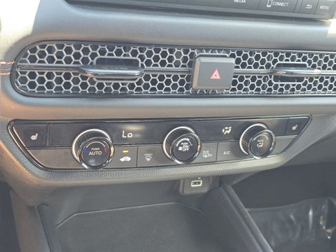 Certified 2024 Honda HR-V Sport image 30