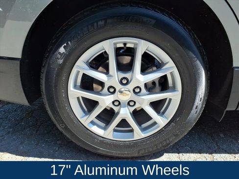 Used 2024 Chevrolet Equinox LT FWD image 24
