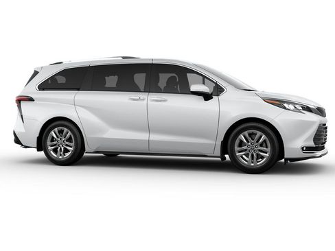 New 2025 Toyota Sienna Limited image 13