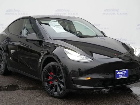 Used 2023 Tesla Model Y Long Range image 1