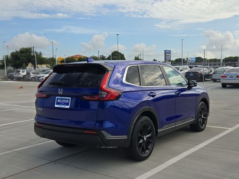 Certified 2023 Honda CR-V EX image 3