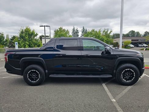 Used 2026 Chevrolet Silverado EV Trail Boss AWD/4WD image 6