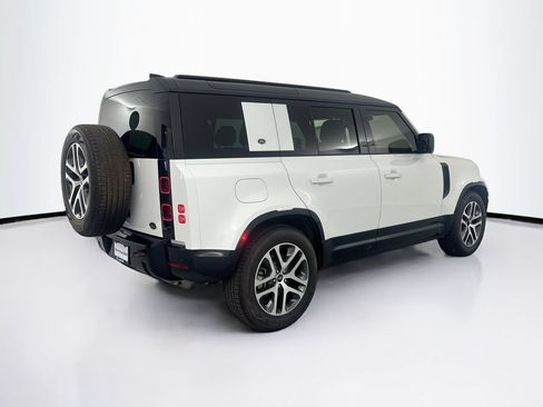 Certified 2022 Land Rover Defender 110 X-Dynamic SE AWD/4WD image 5