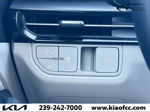 New 2026 Kia Sportage EX image 33