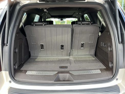 Used 2022 GMC Yukon Denali w/ Denali Ultimate Package AWD/4WD image 21
