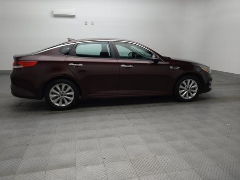 Used 2016 Kia Optima LX w/ Option Group 014 FWD image 10