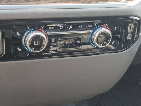 Used 2026 GMC Sierra 1500 Elevation AWD/4WD image 19