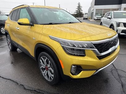 Used 2023 Kia Seltos SX w/ SX Sunroof Package