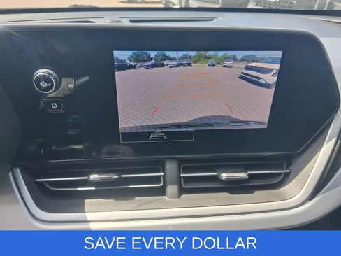 Used 2025 Chevrolet Trax LS w/ LS Convenience Package FWD image 9