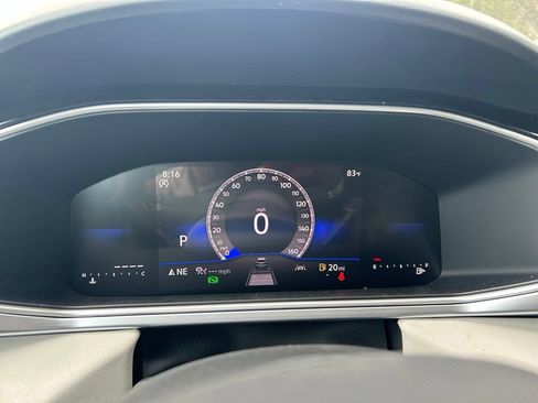 New 2026 Volkswagen Taos SE FWD image 25