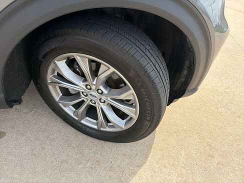 Used 2023 Ford Explorer XLT w/ Equipment Group 202A image 33