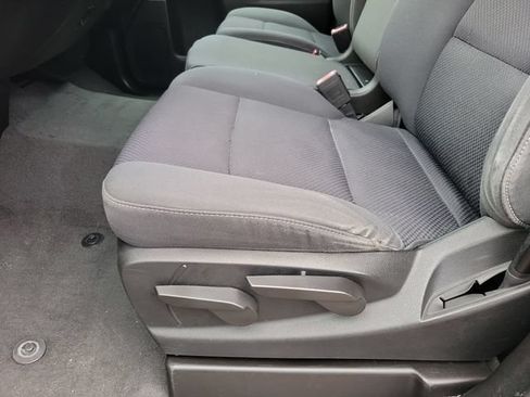 Used 2019 Chevrolet Silverado 1500 LT RWD image 13
