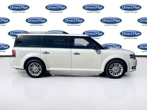 Used 2017 Ford Flex SEL image 9
