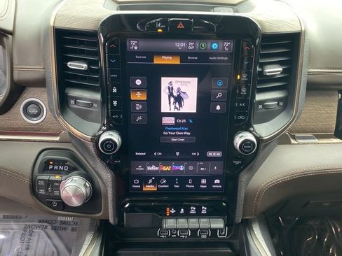 Certified 2025 RAM 1500 Limited image 10