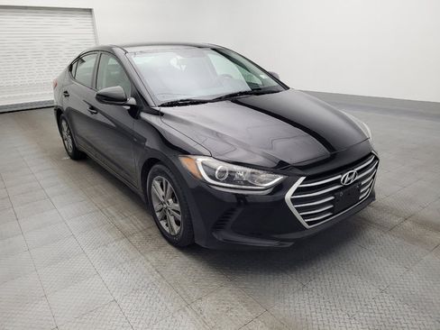 Used 2017 Hyundai Elantra SE image 13