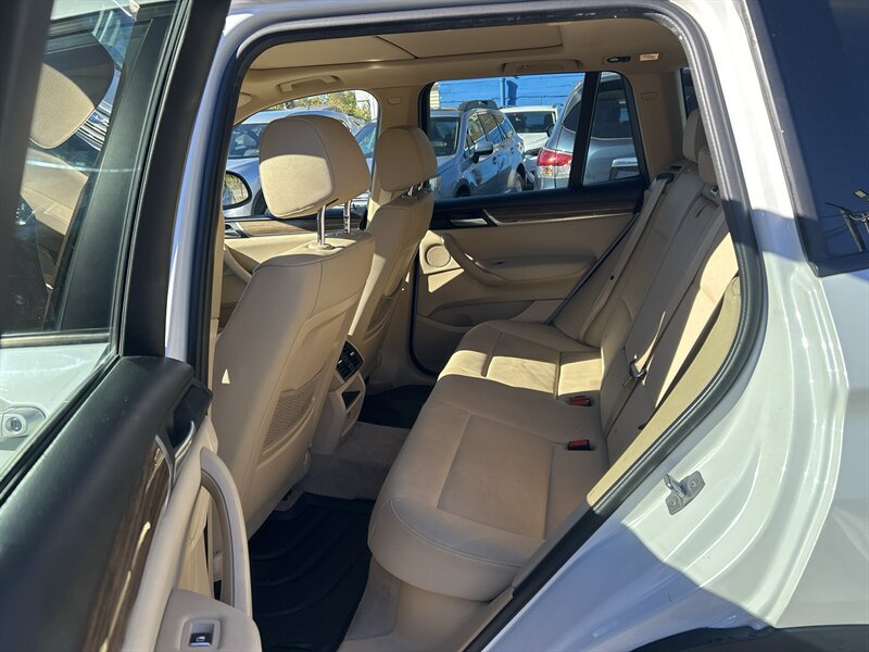 Used 2016 BMW X3 xDrive28i AWD/4WD image 10
