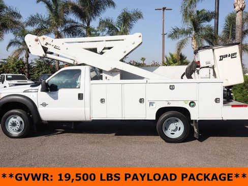 Used 2015 Ford F550 2WD Regular Cab Super Duty image 5