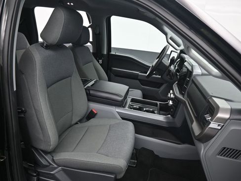 Used 2025 Ford F150 XLT w/ Equipment Group 301A Standard image 8