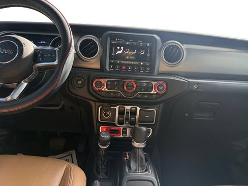 Used 2020 Jeep Gladiator Rubicon AWD/4WD image 11