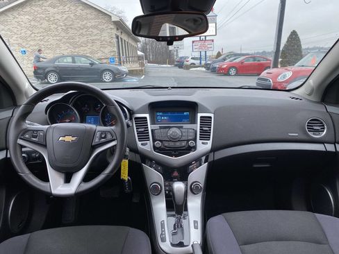 Used 2014 Chevrolet Cruze LT w/ All-Star Edition image 22