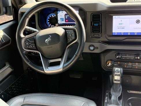Used 2023 Ford Bronco Black Diamond AWD/4WD image 12