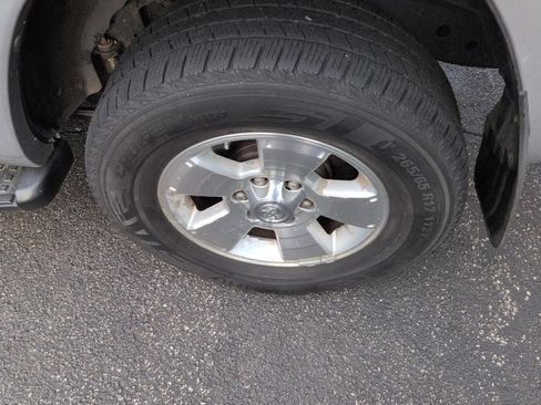 Used 2004 Toyota 4Runner SR5 image 5