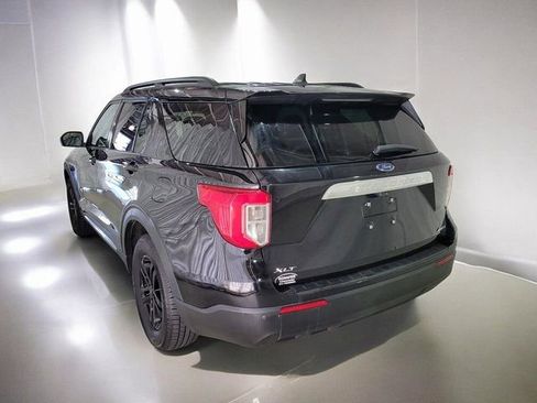 Used 2022 Ford Explorer XLT image 17