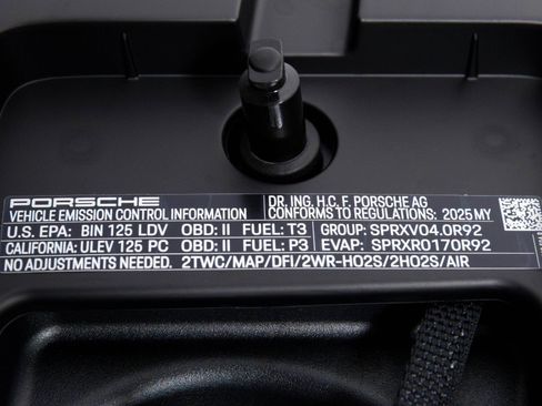 Used 2025 Porsche 911 GT3 RS RWD image 76