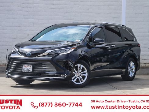 Certified 2023 Toyota Sienna Limited AWD/4WD image 1