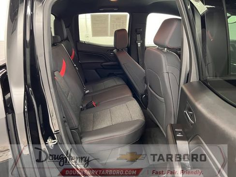 Used 2024 Chevrolet Colorado Z71 w/ Z71 Convenience Package 2 AWD/4WD image 36