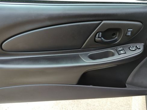 Used 2004 Chevrolet Monte Carlo SS FWD image 21