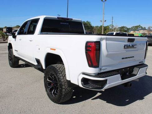 Used 2024 GMC Sierra 2500 AT4 w/ AT4 Premium Plus Package image 8