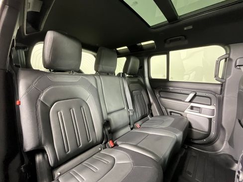 Used 2022 Land Rover Defender 110 X-Dynamic HSE image 22