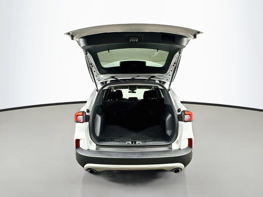 Used 2025 Ford Escape Active AWD/4WD image 36