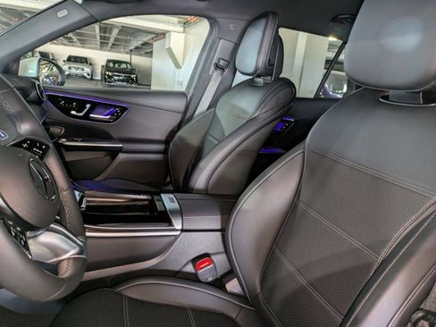 Certified 2024 Mercedes-Benz GLC 300 image 17