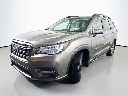 Used 2021 Subaru Ascent Limited w/ Technology Package AWD/4WD image 3
