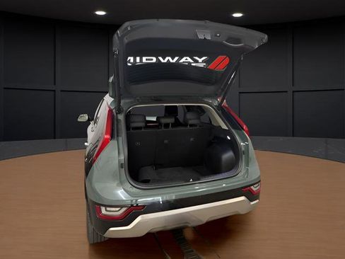 Used 2023 Kia Niro SX Touring FWD image 7