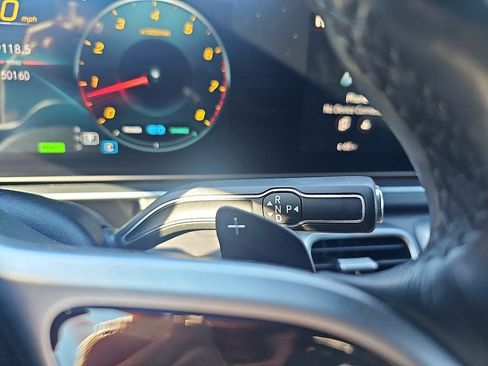 Used 2020 Mercedes-Benz GLS 450 4MATIC image 21