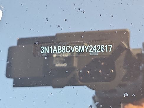 Used 2021 Nissan Sentra SV w/ SV Premium Package image 15