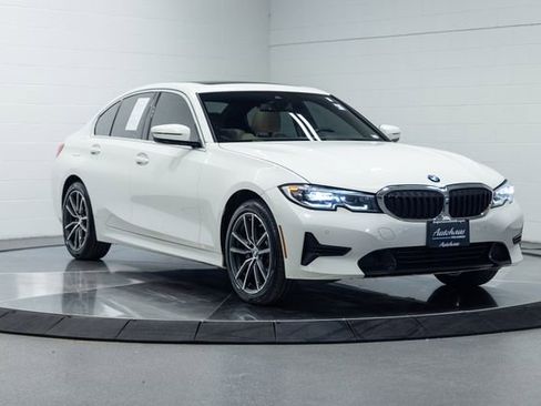 Used 2020 BMW 330i xDrive Sedan w/ Convenience Package image 4