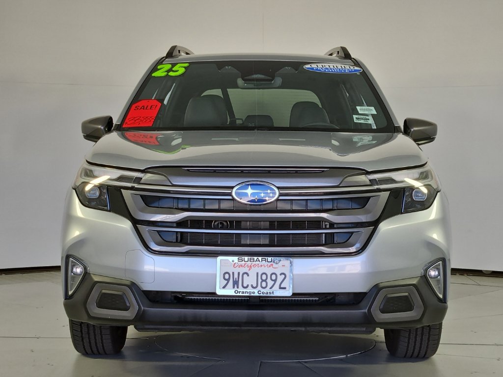 Certified 2025 Subaru Forester Limited AWD/4WD image 3