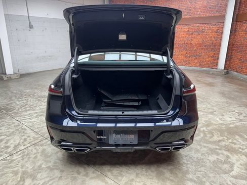 Certified 2025 BMW 760i xDrive image 26