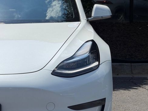 Used 2018 Tesla Model 3 RWD image 5