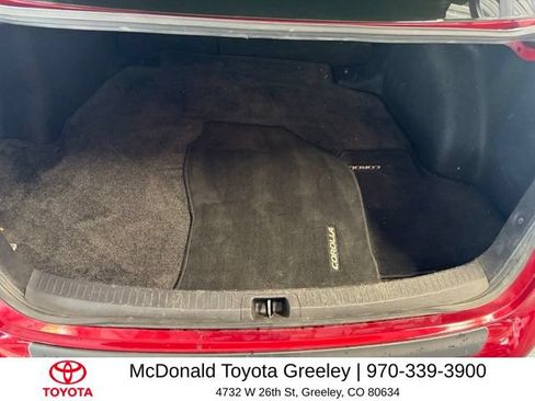 Used 2022 Toyota Corolla LE w/ LE Convenience Package FWD image 11