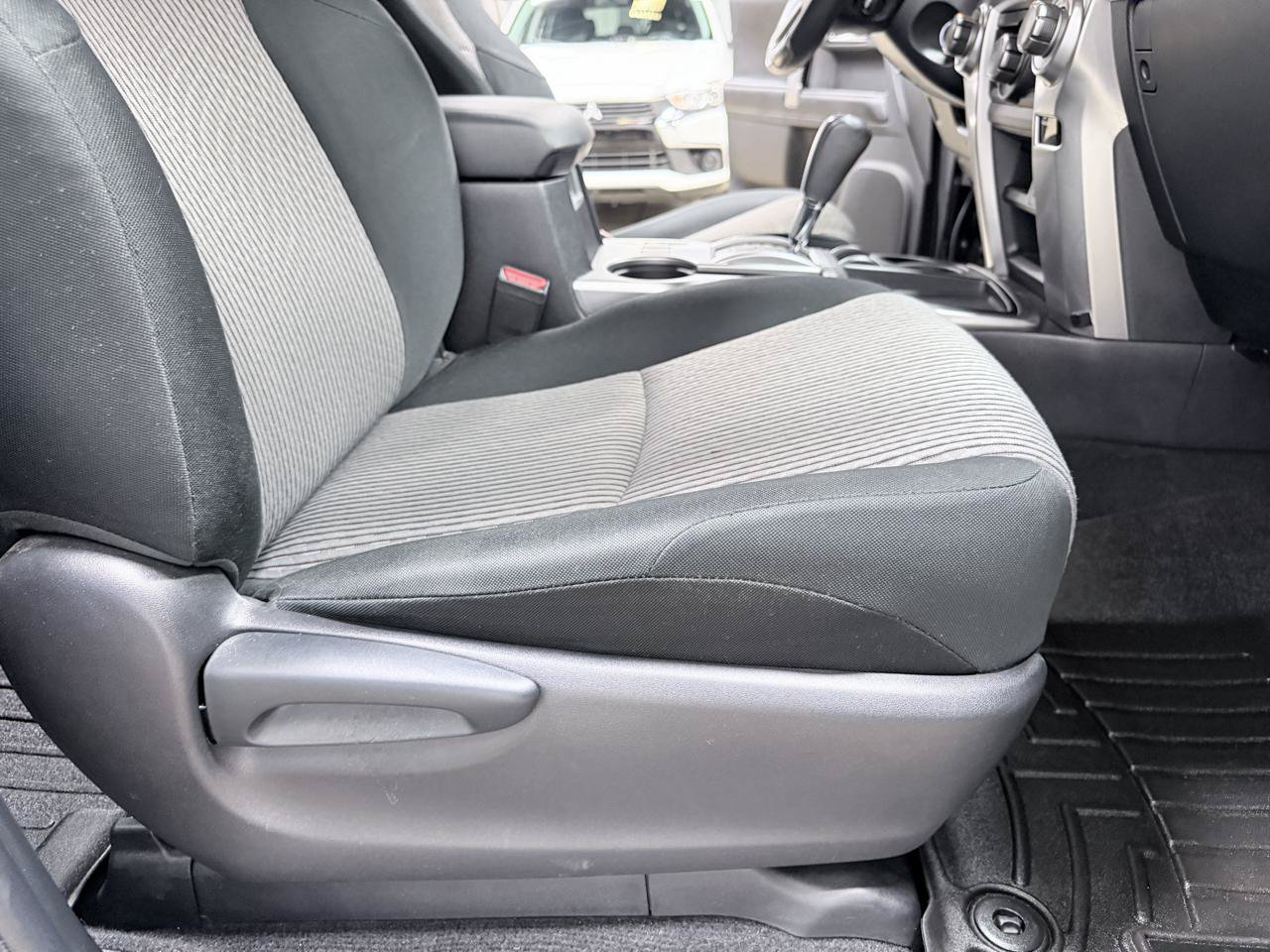 Used 2017 Toyota 4Runner SR5 RWD image 37