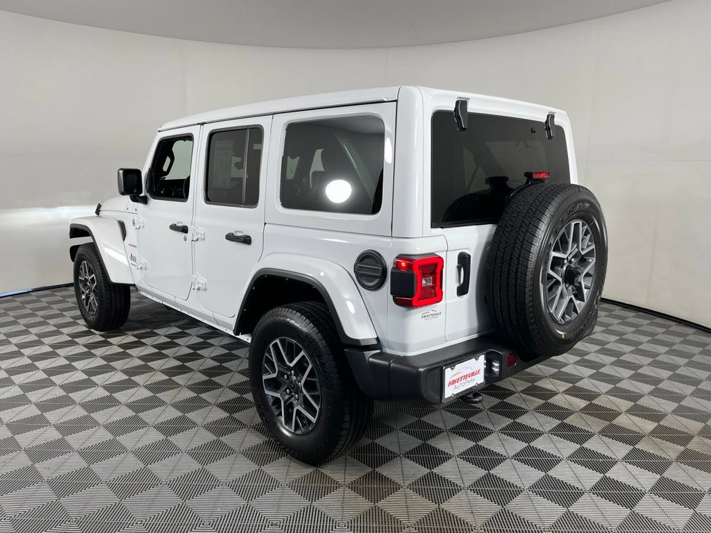 Used 2024 Jeep Wrangler Unlimited Sahara AWD/4WD image 14