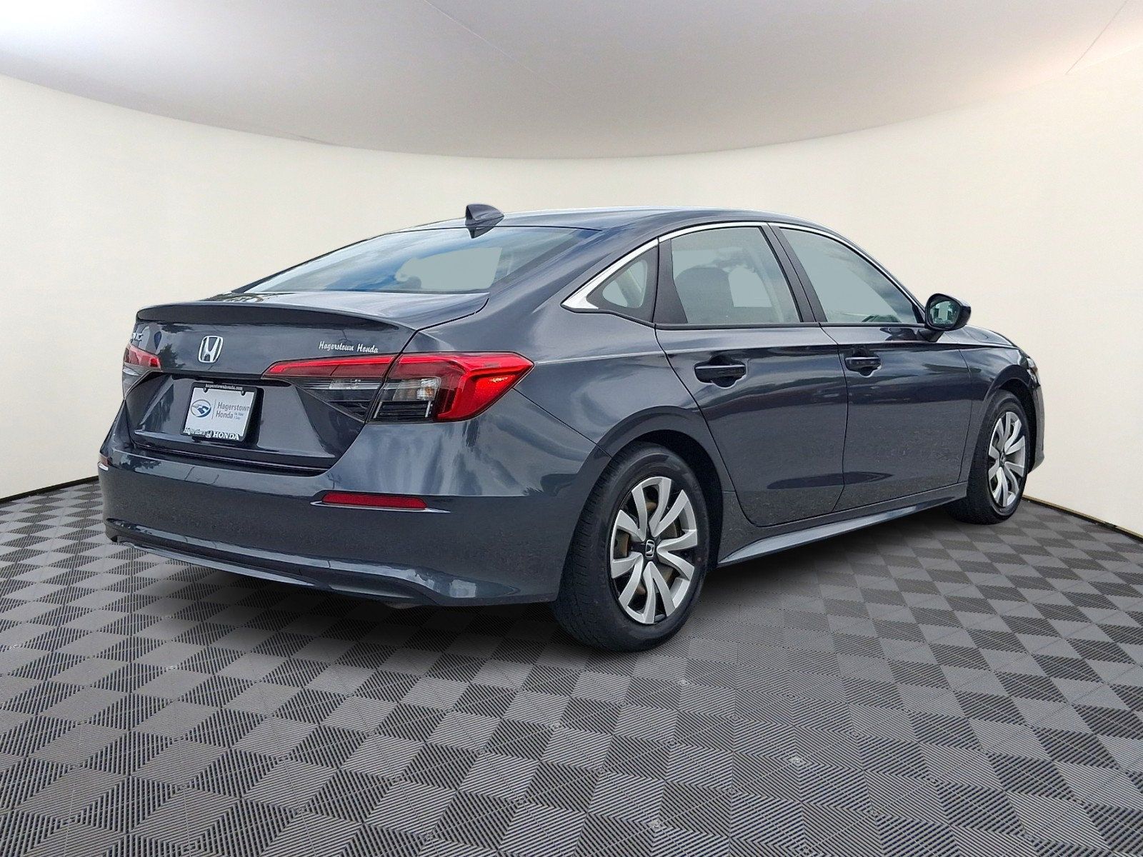 Used 2024 Honda Civic LX image 6