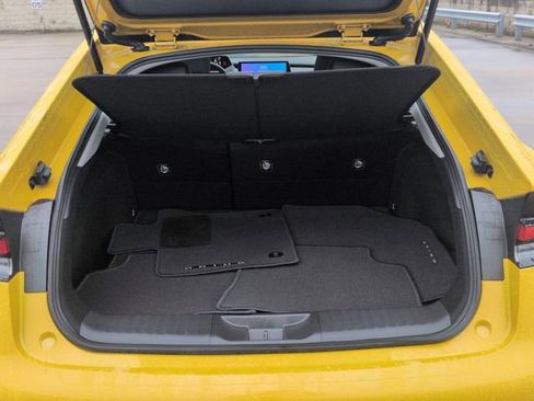 Used 2025 Toyota Prius image 26